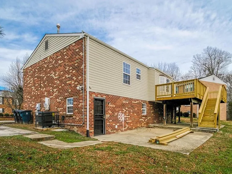 11818 Sylvia Dr — Photo 31