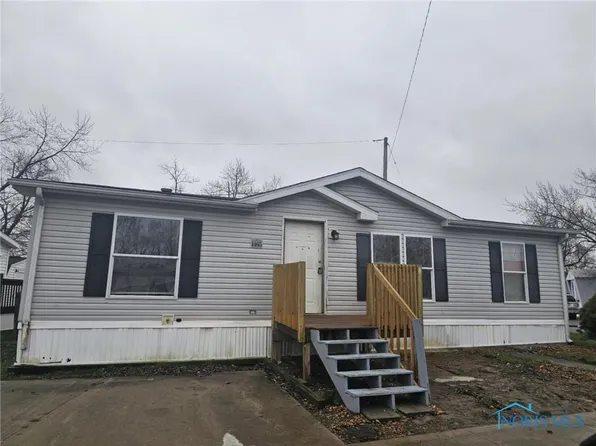 1465 Mustang Dr, Defiance, OH 43512