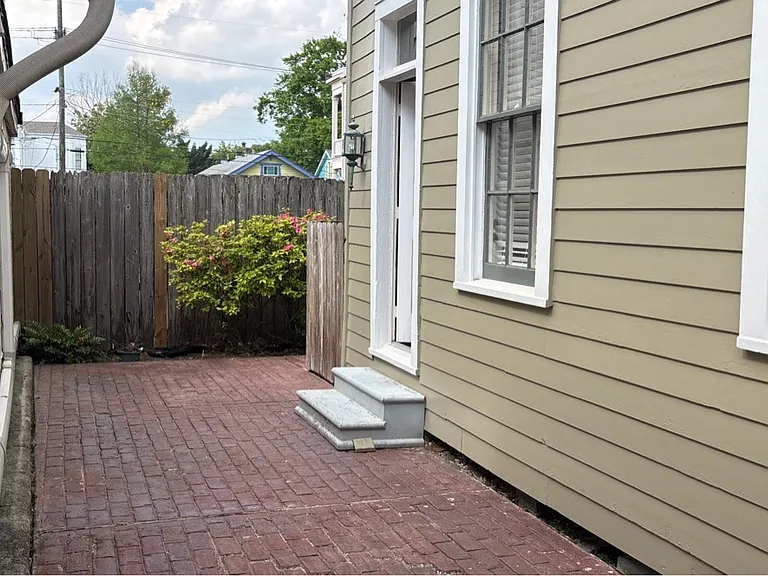 1618 Philip St — Photo 20