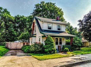 2038 Stonelea St, Pittsburgh, PA 15212