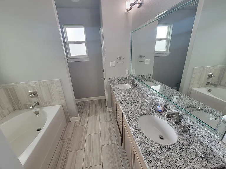 2502 Meadow Lark Dr — Photo 18