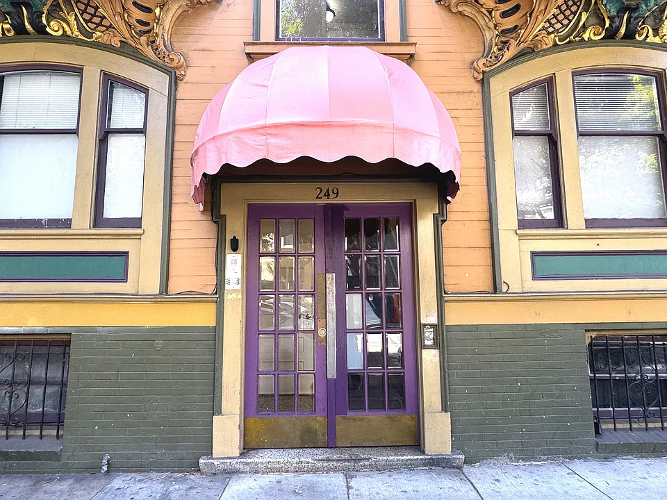 249 Oak Street