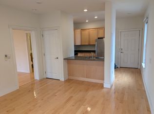 2 Lindbergh Rd #F, Ringoes, NJ 08551