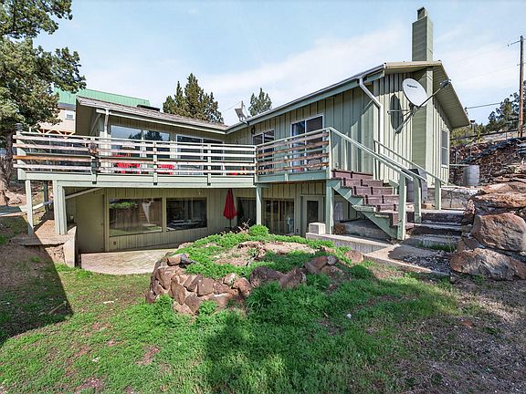 2nd image of 19393 SE Park Ave