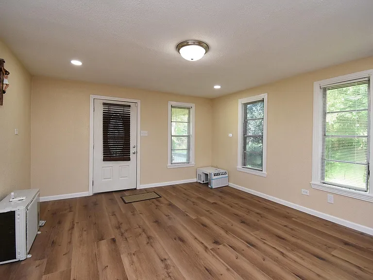 8421 Altimore Rd — Photo 18