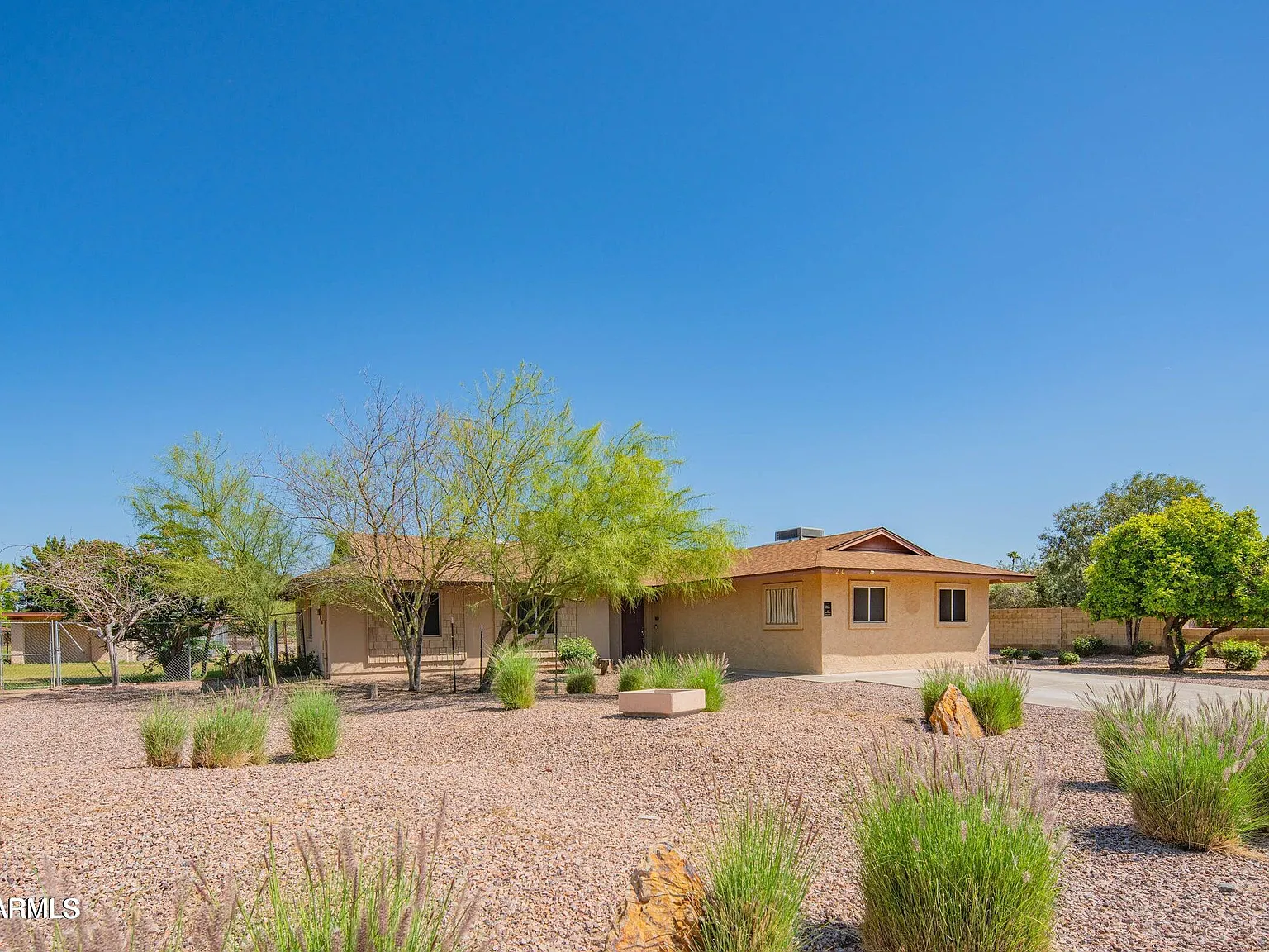 4 bed, 2.0 bath, 1874 sqft, $3,100 — Photo 1