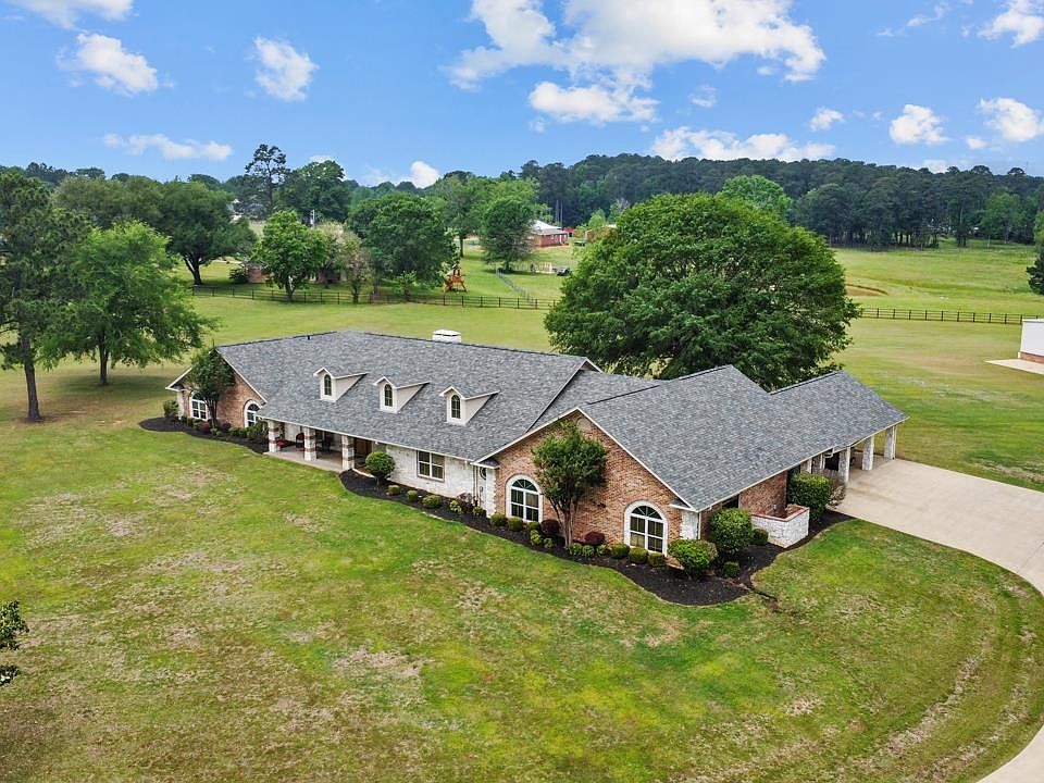 1st image of 1325 Kings Rd