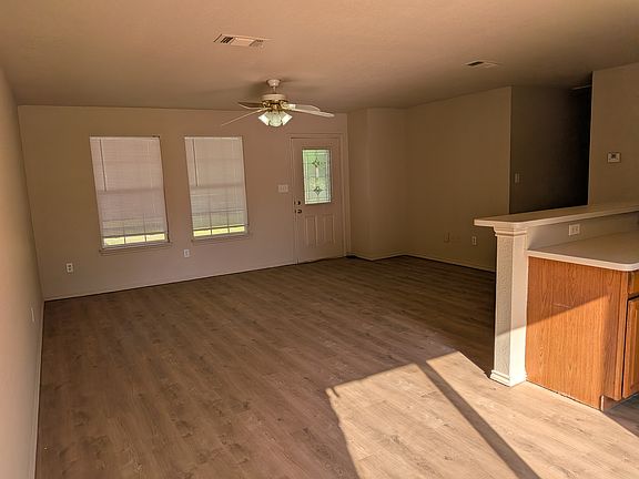 5th image of 6205 S Lakeside Hills Ct