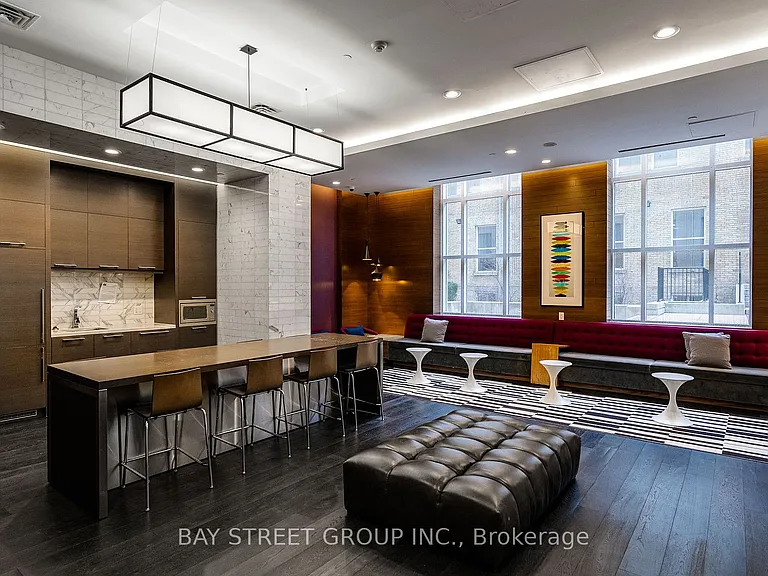 105 George St #1712 — Photo 19