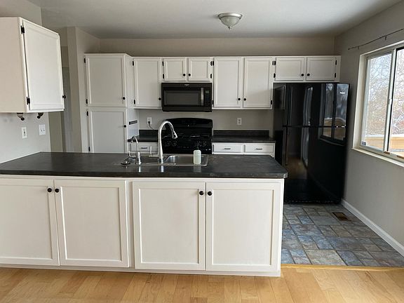 2nd image of 305 Brome Ave