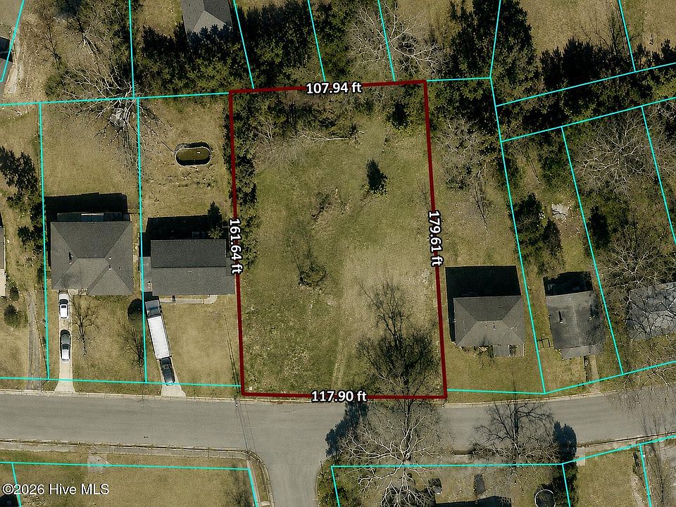 2nd image of 2025 Steiner Avenue