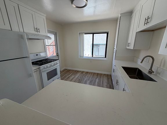 3rd image of 3132-3146 Macaulay St #3140