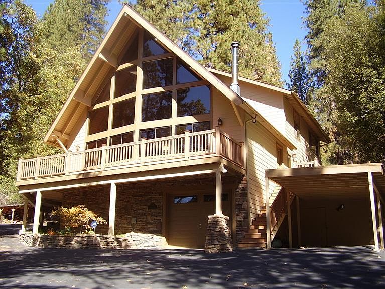 1st image of 59405 Cascadel Dr