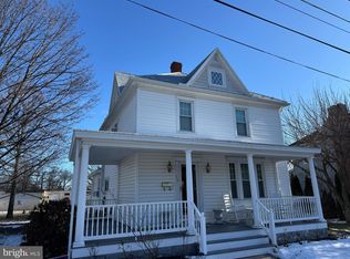 16 Walnut St, Thurmont, MD 21788