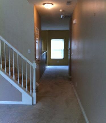 2nd image of 1240 Park Dr