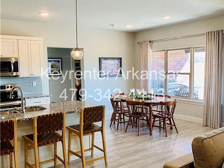 438 N Otoe St — Photo 4