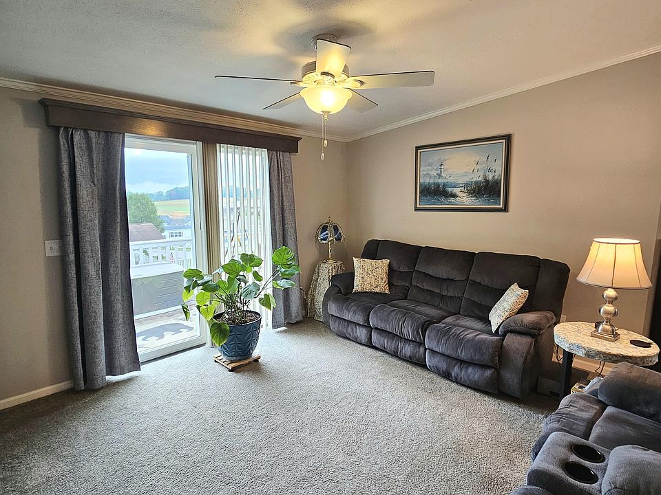 Clayton 268I Whispering Pines Plan, Whispering Pines, Somerset, PA