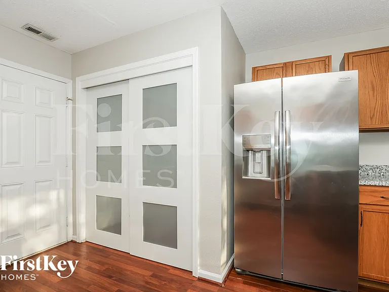 3786 White Cliff Way — Photo 9