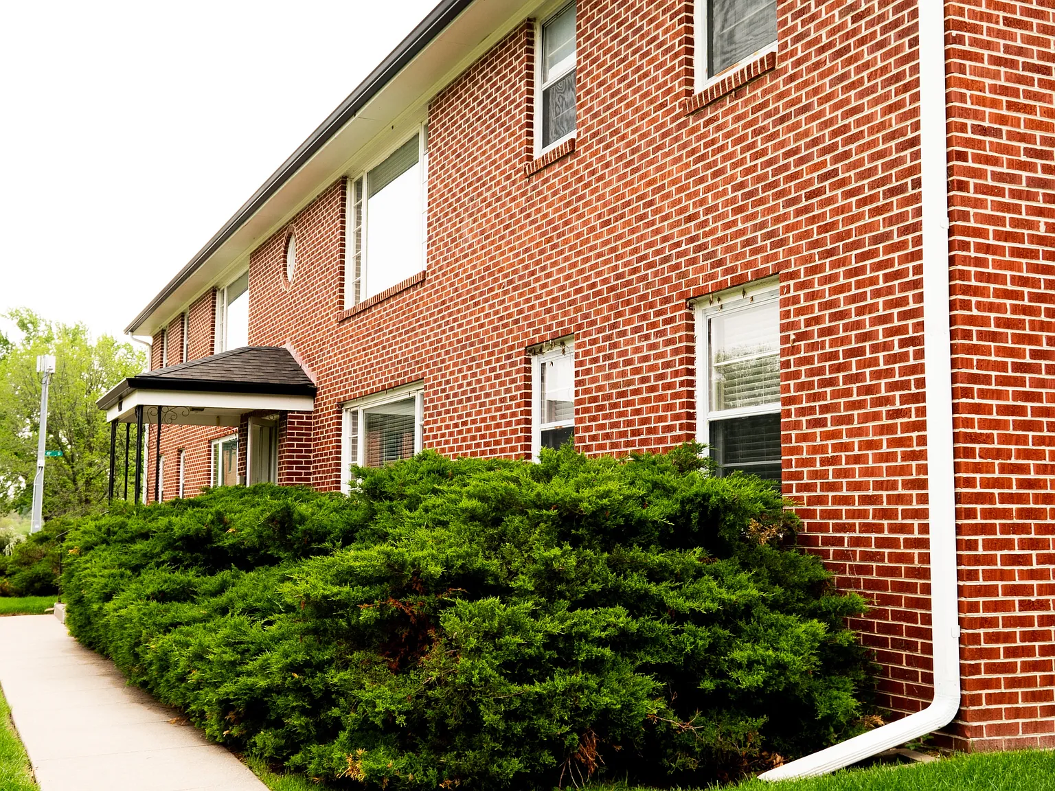 2 bed, 1200 sqft, $1,300 — Photo 3