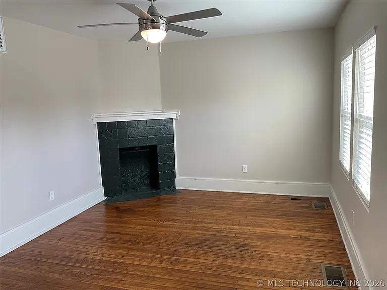 1345 E 6th St — Photo 2