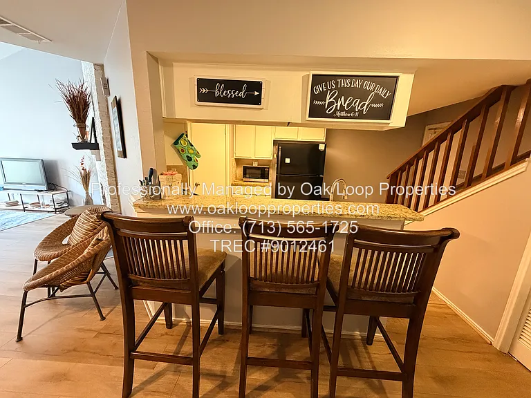 726 Country Place Dr #B — Photo 8