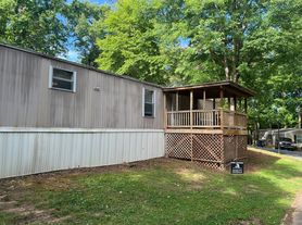1100 Stonegate Dr, Auburn, AL