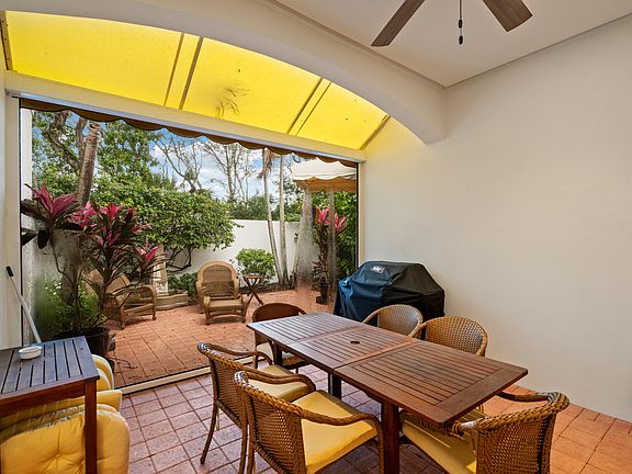 4th image of 8427 Sabal Palm Court