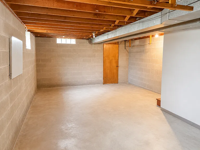 4511 W 36th St — Photo 5