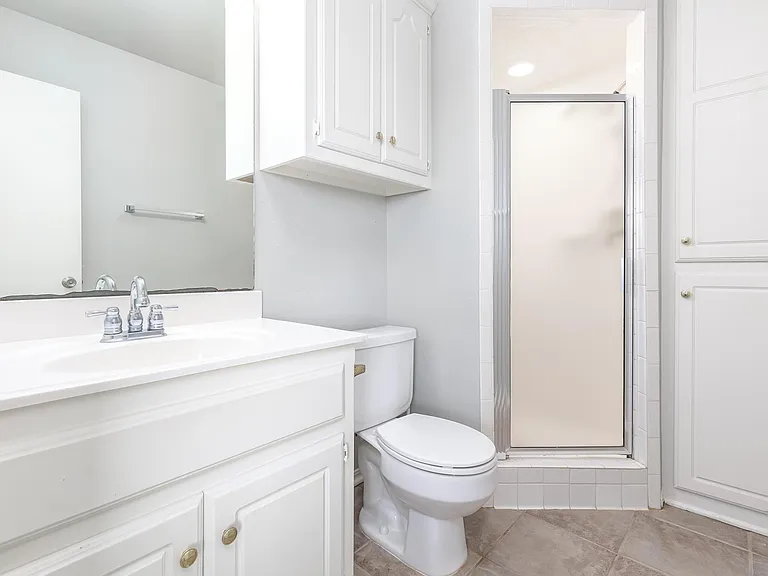 907 W Tesio Way — Photo 10