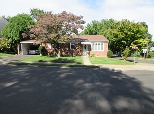 2941 Carnation Ave, Willow Grove, PA 19090