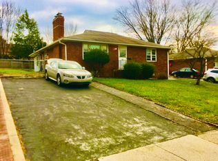 906 New Hope St, Norristown, PA 19401
