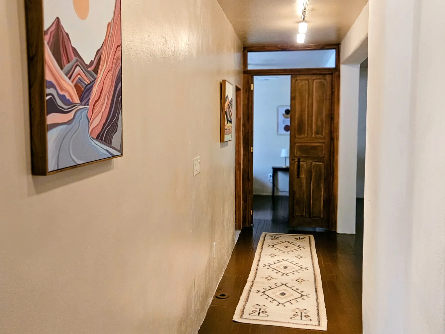 640 Paseo De Peralta — Photo 2