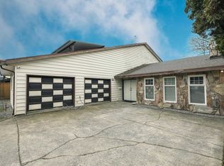 6091 172nd St, Surrey, BC