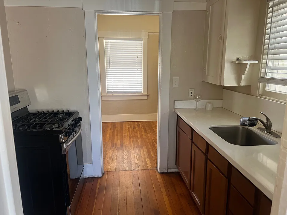 228 East University Boulevard - 732 N Arizona