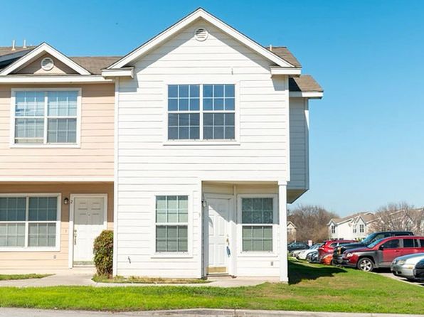 3 Bratton Dr