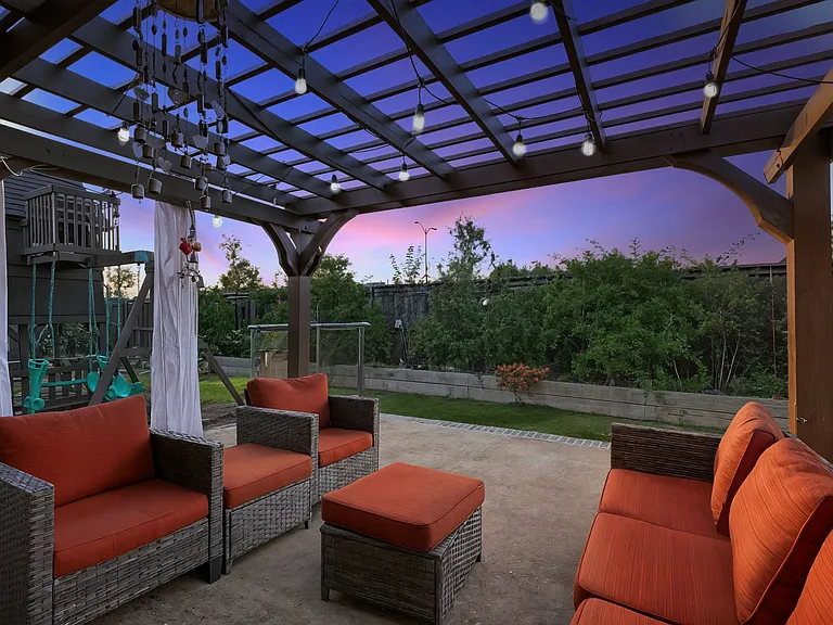 1370 Pelican Dr — Photo 44