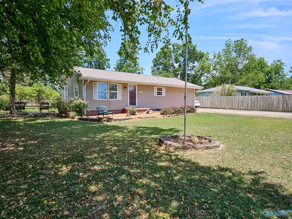 1108 5th Ave, Athens, AL 35611