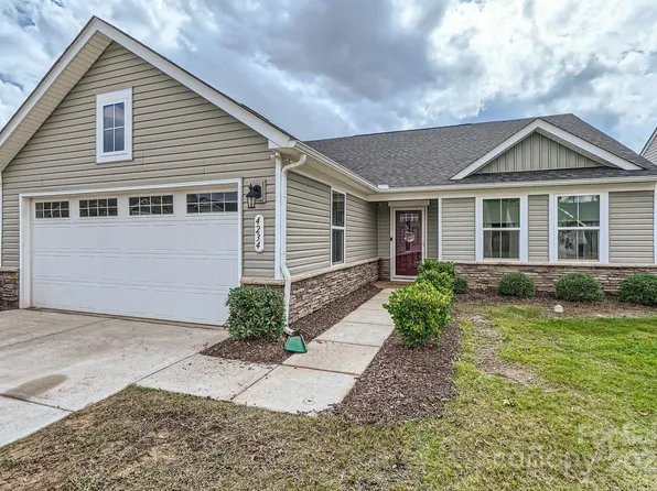 4234 Mackinnon Dr, Charlotte, NC 28214