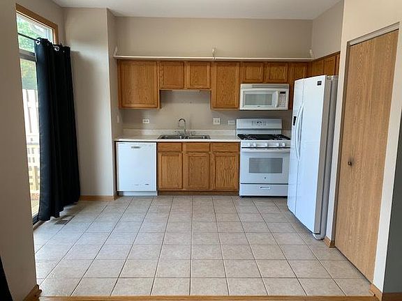3rd image of 16722 W Natoma Dr
