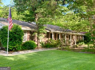 402 Forest Lake Dr, Warner Robins, GA 31093