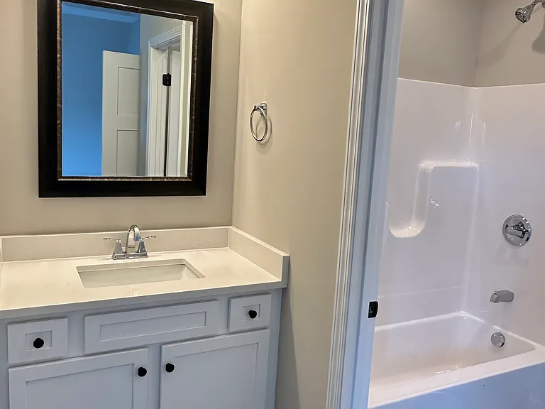 1409 Brook Hill Dr — Photo 17