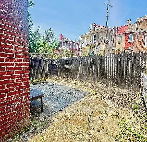 411 Saint Joseph St — Photo 14