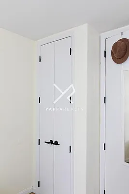 Rented by Yaffa Realty LLC | media 24