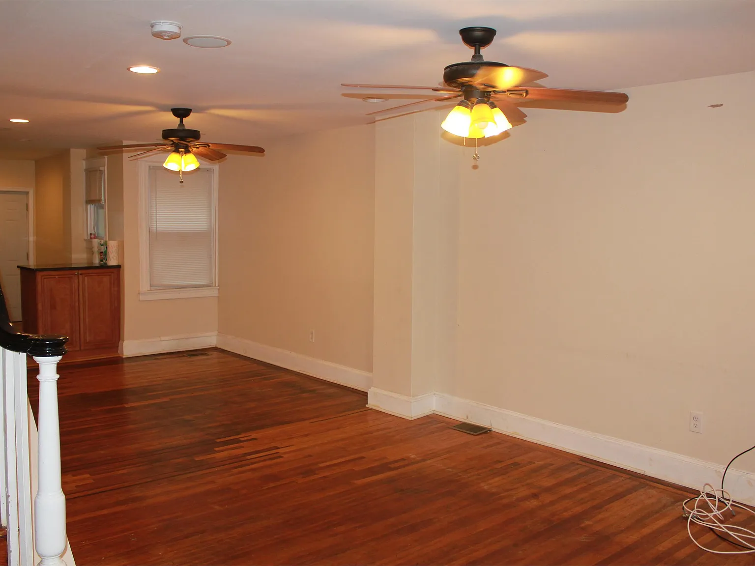 5857 Woodcrest Ave - 1 — Photo 3