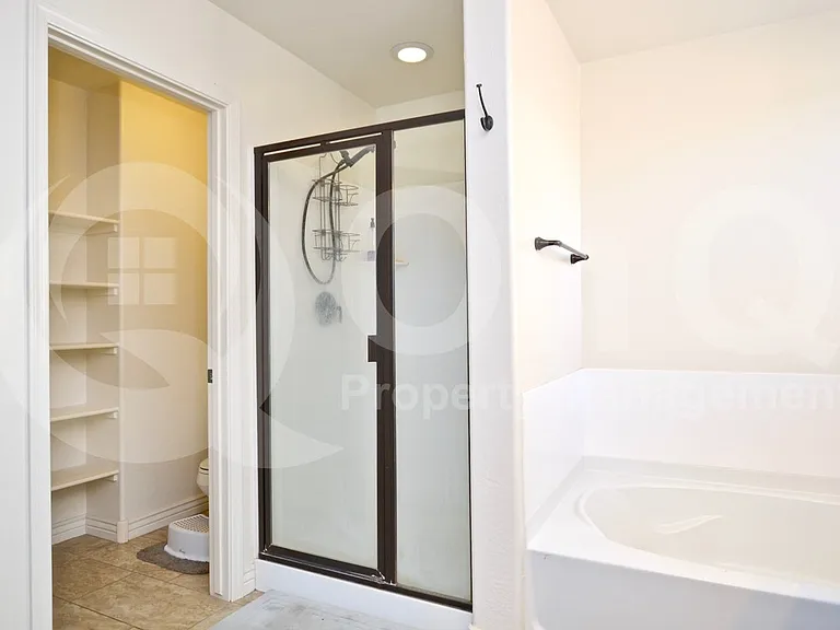 2223 E Hazeltine Way — Photo 13