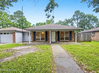 4307 Yosemite Dr, Ocean Springs, MS 39564