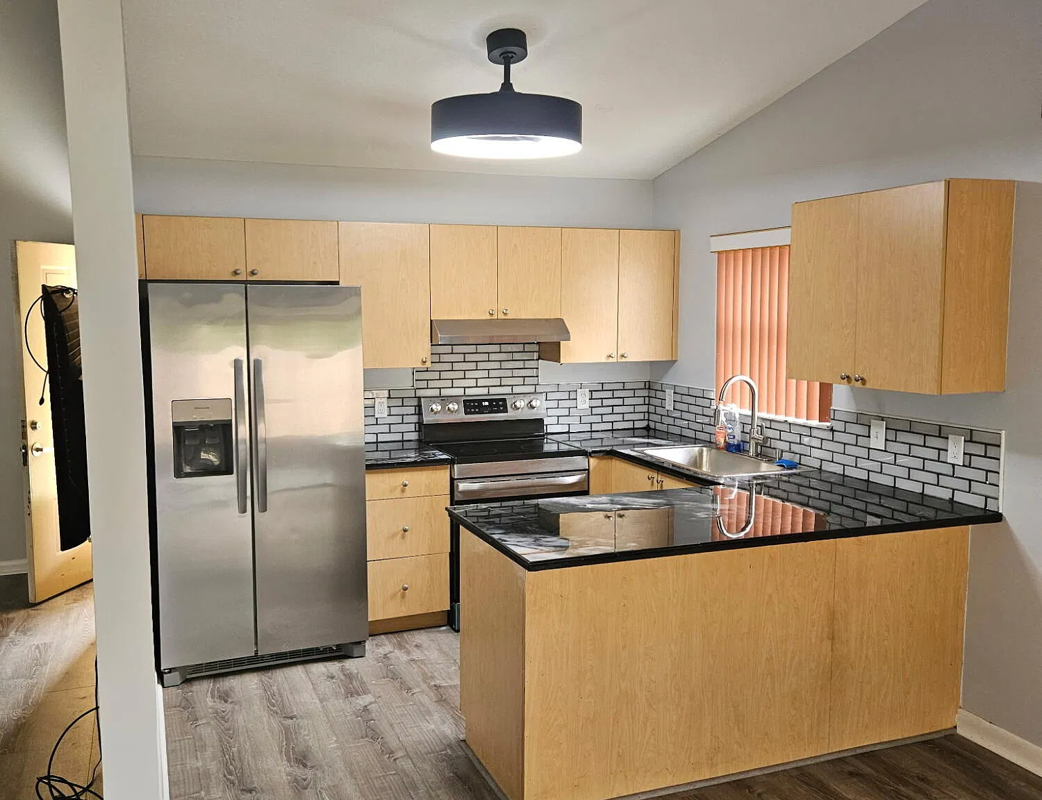 2 bed, 2.0 bath, 1188 sqft, $2,000 — Photo 3