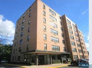 2352 Linwood Ave APT 1D, Fort Lee, NJ 07024