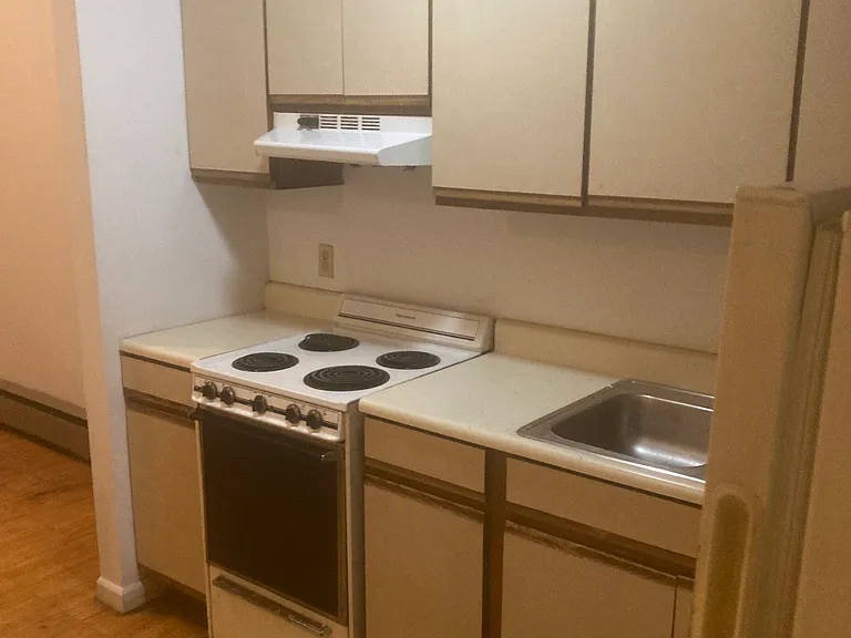 99 Elm St #2 — Photo 4