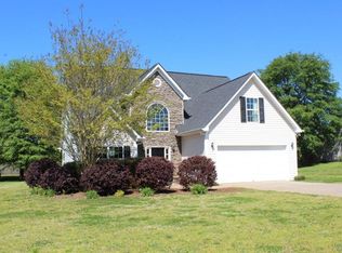 1052 Orchard Cir, Monroe, GA 30656